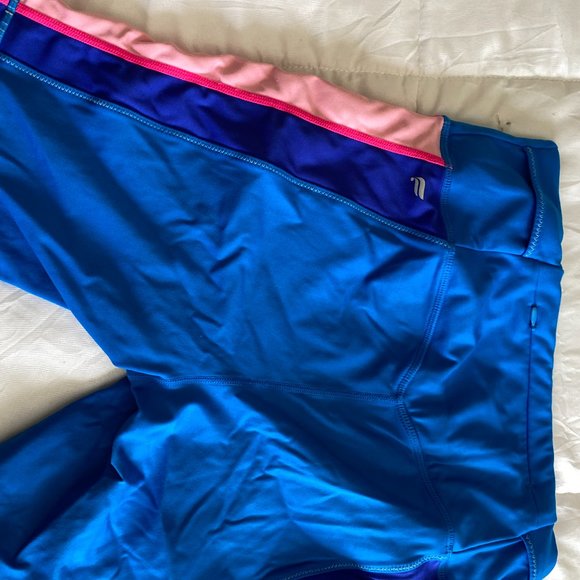 Fabletics Biker Shorts Striped xs blue white pink motion 365 - Picture 7 of 7